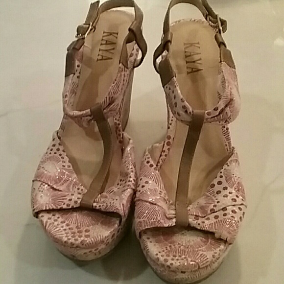 Shoes - Picture 5 of 5